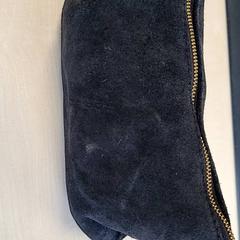 Pouzdro & Make-up taštička, jak nahlášeno Connexxion Haarlem IJmond pomocí iLost