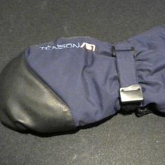 Handschoen, as reported by SnowWorld Amsterdam using iLost