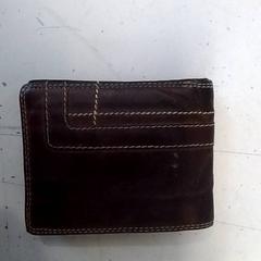 Pénztárca, amint azt Hermes Eindhoven az iLost segítségével jelentette.