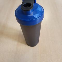 Ampolla per beure, segons ha informat Connexxion Noord Holland Noord Alkmaar mitjançant iLost