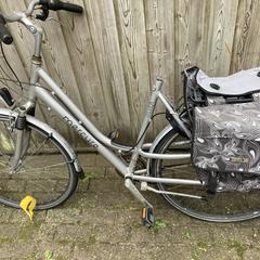 Fiets Mercure Zilver Dames gevonden Ermelo 26-9-25, iLost에 보고됨