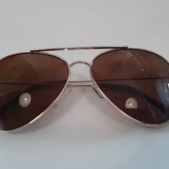 Bril - Zonnebril, zoals gemeld door Centraal magazijn met iLost