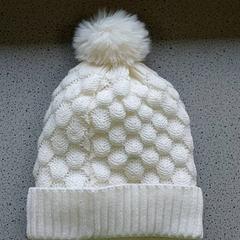 Roupa Muts, como reportado por Regio Limburg - Leuven utilizando o iLost