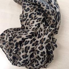 Schal echarpe, gemeldet von IKEA Orléans - Ardon über iLost