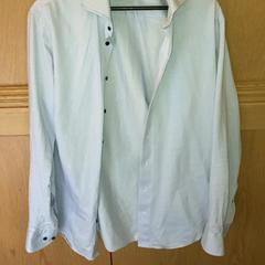 بلوزة Blauw، كما تم الإبلاغ عنه بواسطة Van der Valk Hotel Kasteel TerWorm عبر iLost