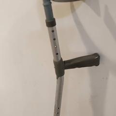 Medische hulpmiddelen - Kruk، كما تم الإبلاغ عنه بواسطة Centraal magazijn عبر iLost