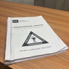 Chemistry summary exercises, a été signalé par Vrije Universiteit Brussel (VUB) utilisant iLost