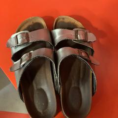 İLost kullanarak MEININGER Hotel Bordeaux Gare Saint-Jean tarafından bildirildiği gibi Women's shoes