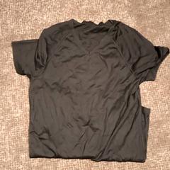 Košeľu shirt, ako bolo nahlásené Van der Valk Hotel Apeldoorn - De Cantharel pomocou iLost