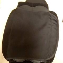 Colete, como reportado por Mövenpick Hotel Amsterdam City Centre utilizando o iLost