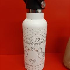 Drinkfles, gisa salatu by UvA REC iLost erabiliz