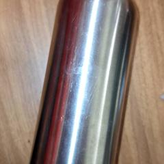 Garrafa para beber, como reportado por Qbuzz DMG utilizando o iLost