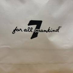 Purchase for all  mankind 7 all, a été signalé par Designer Outlet Roermond utilisant iLost