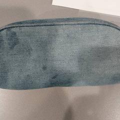 学用品 - Pennenzak がiLostで Regio Limburg - Leuven によって報告されました