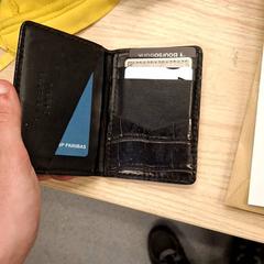 Portefeuille, a été signalé par IKEA Villiers-sur-Marne utilisant iLost