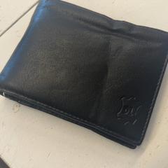 Portefeuille Bondu, a été signalé par GVB utilisant iLost