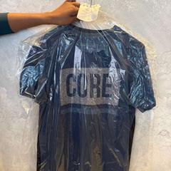 Kleding shirt, a été signalé par Van der Valk Hotel Amsterdam-Amstel utilisant iLost