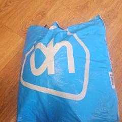 Táska, amint azt HTM az iLost segítségével jelentette.