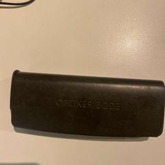 Glasögonfodral EYEWEAR BOX, rapporterat av Room Mate Bruno med iLost