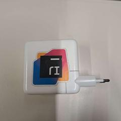 iPhone-ladegerät stickers beide zijden, gemeldet von TU/e - Receptie Gemini noord über iLost