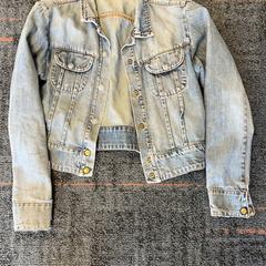 ジージャン がiLostで Connexxion Amstelland-Meerlanden Amstelveen によって報告されました