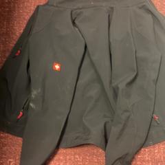 Jacke, gemeldet von ibis Styles Rotterdam Ahoy über iLost