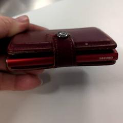 Titulaire de la carte Hr Olie, a été signalé par IKEA Amsterdam utilisant iLost