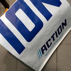 حقائب حمل وحقائب اليد - Shoppingtas، كما تم الإبلاغ عنه بواسطة Regio West-Vlaanderen عبر iLost