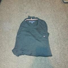 シャツ black t shirt がiLostで Leonardo Hotel Amsterdam Rembrandtpark によって報告されました