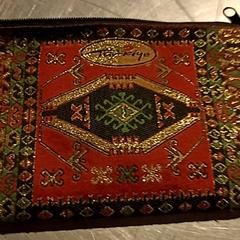 Portefeuille Anker van den, a été signalé par Paaspop utilisant iLost