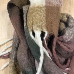 Kendő, amint azt Pathé Zwolle az iLost segítségével jelentette.