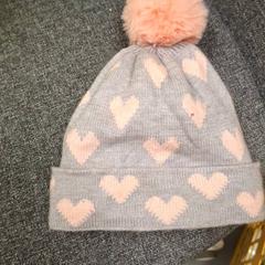 모자, 비니 & 어린이 모자, iLost를 사용하여 IKEA Paris - Italie Deux에 보고됨