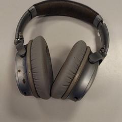 Sluchátka, jak nahlášeno Vrije Universiteit Amsterdam pomocí iLost