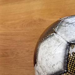 Piłka nożna, zgłoszono przez GVB przy użyciu iLost