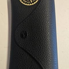 Glasses case with glasses, as reported by HTM using iLost