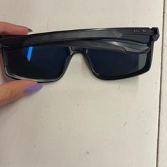 Sonnenbrille, gemeldet von GVB über iLost