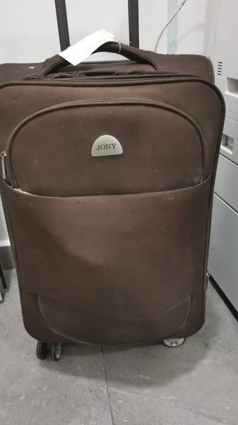 Suitcase بني