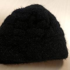 Kleding - Muts zwart, jak nahlášeno Centraal magazijn pomocí iLost