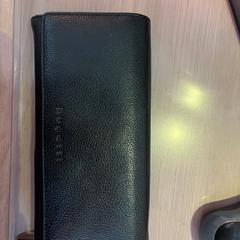 지갑 bugatti, iLost를 사용하여 MEININGER Hotel Köln West에 보고됨