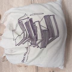 Katoenen tas met sportkleding, ha sido reportado por Pouw Vervoer con iLost