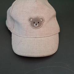 Kšiltovka, jak nahlášeno Diergaarde Blijdorp pomocí iLost