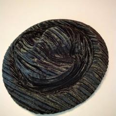 모자, iLost를 사용하여 Twisto에 보고됨