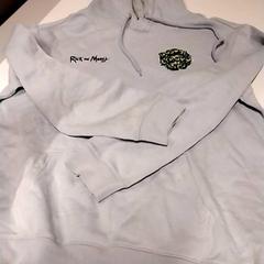 Sweatshirt, a été signalé par Gemeente Puurs-Sint-Amands utilisant iLost