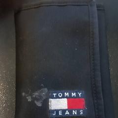 財布 がiLostで Arriva Limburg Noord によって報告されました