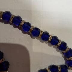 Collana bleu et argent, come riportato da TCL utilizzando iLost