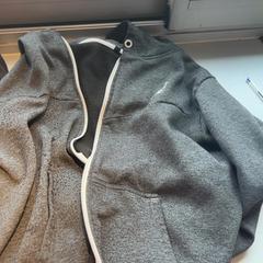 Veste, come riportato da Madurodam utilizzando iLost