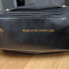 Zwart make -up tasje met inhoud がiLostに報告されました