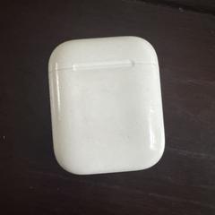 Apple AirPods case، كما تم الإبلاغ عنه عبر iLost