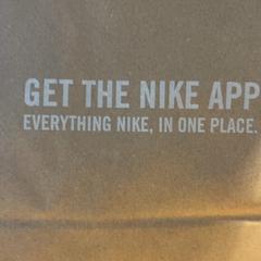 Puchase nike Groen، كما تم الإبلاغ عنه بواسطة Designer Outlet Roermond عبر iLost