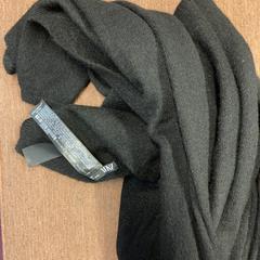 İLost kullanarak Pathé Schouwburgplein tarafından bildirildiği gibi Sjaal